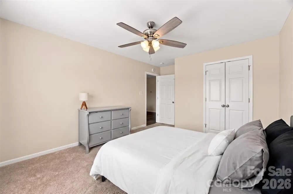 9709 Nannyberry Lane Charlotte, NC 28273