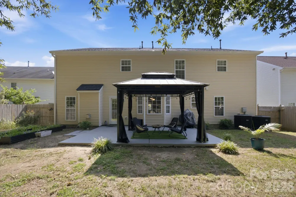 9709 Nannyberry Lane Charlotte, NC 28273