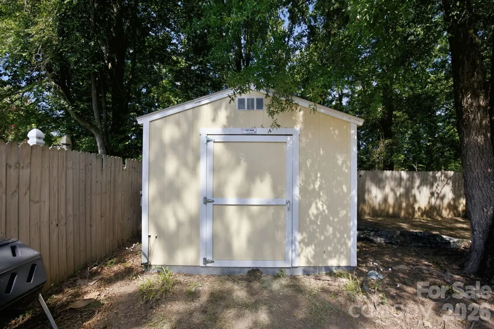 9709 Nannyberry Lane Charlotte, NC 28273