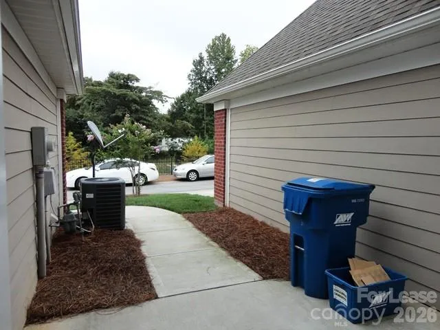 933 Central Park Circle Davidson, NC 28036