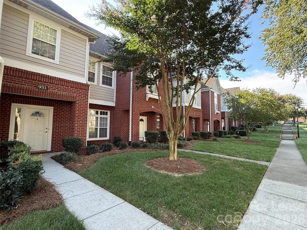933 Central Park Circle Davidson, NC 28036