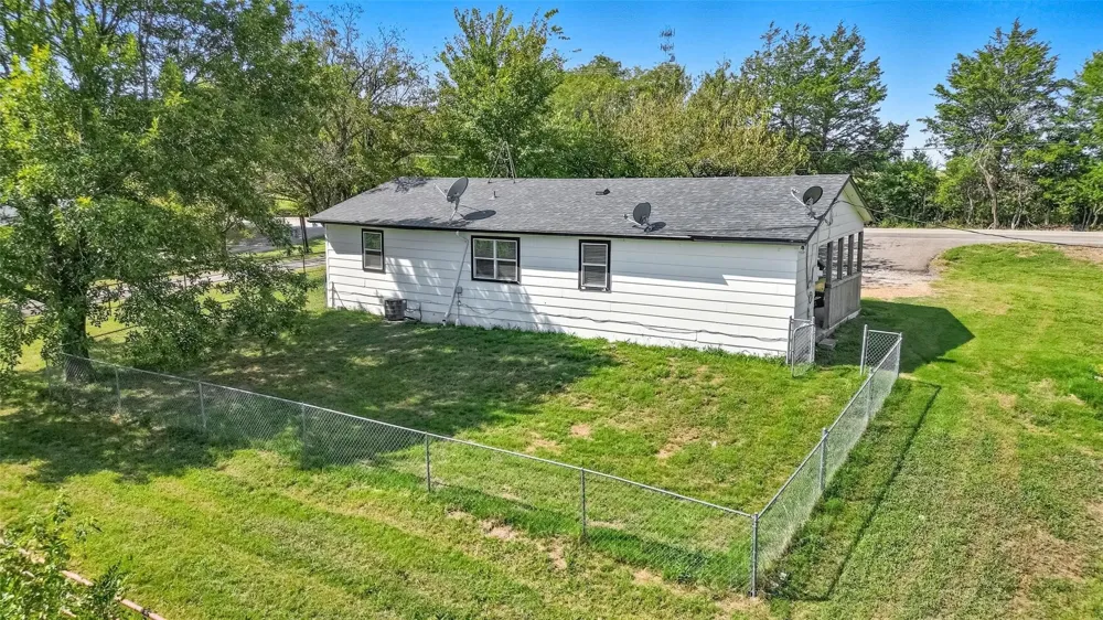 1166 Business Highway 78 Blue Ridge, TX 75424