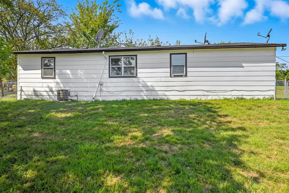 1166 Business Highway 78 Blue Ridge, TX 75424