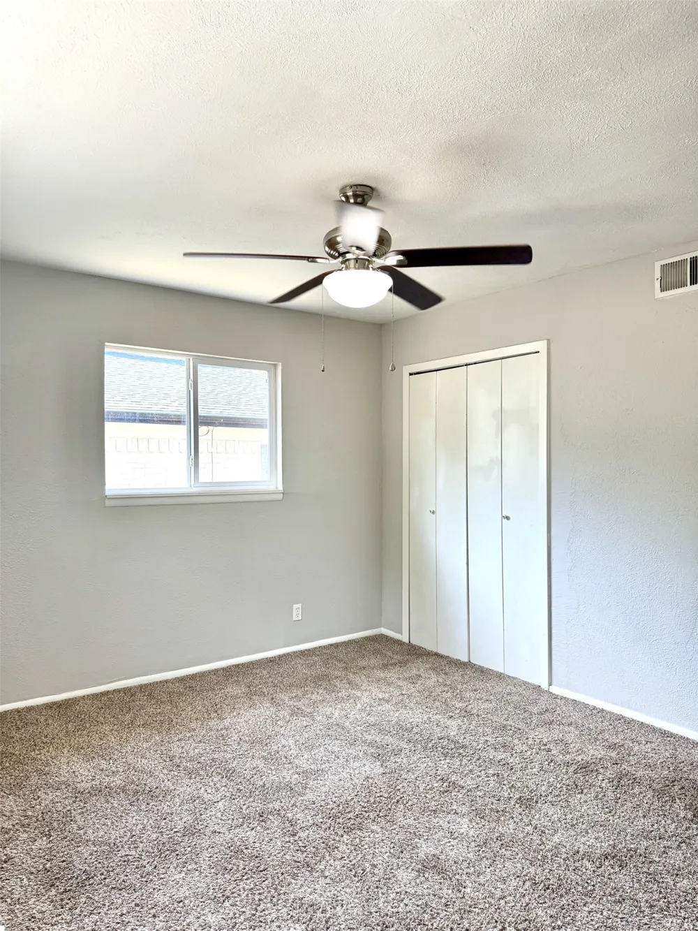 3912 Shawnee Trail Lake Worth, TX 76135