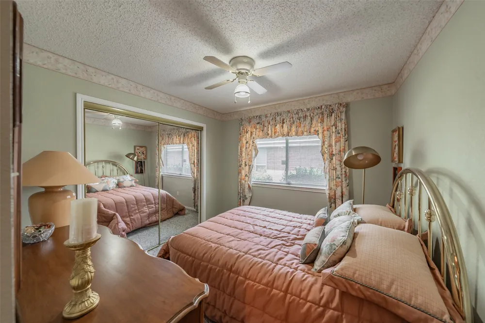 1108 Middlebury Lane Euless, TX 76040