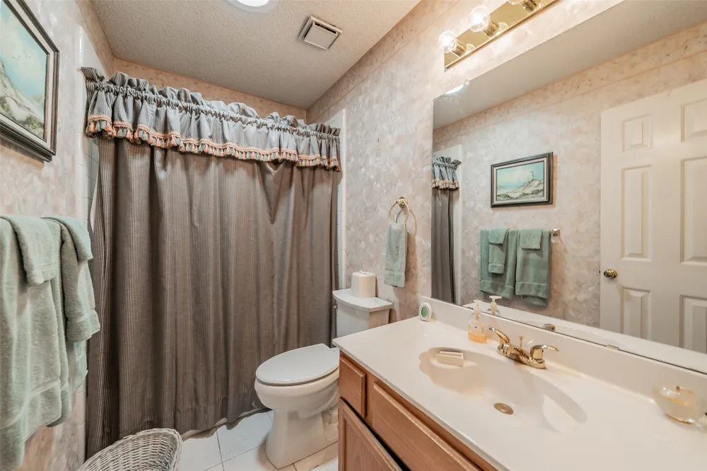 1108 Middlebury Lane Euless, TX 76040