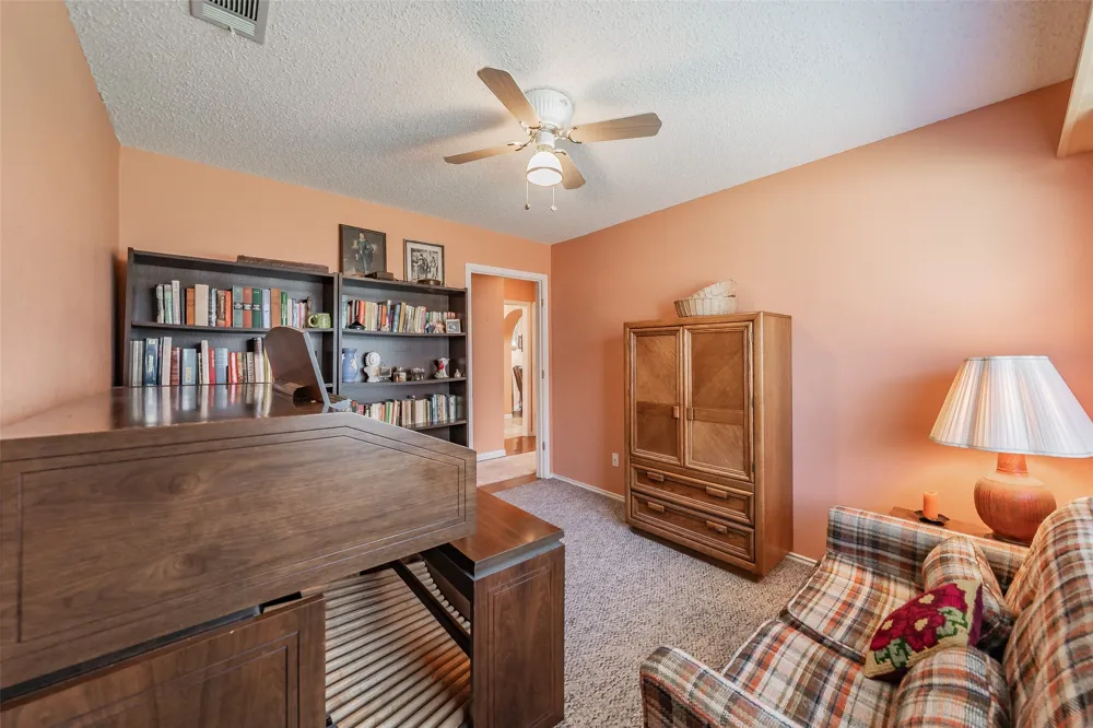 1108 Middlebury Lane Euless, TX 76040