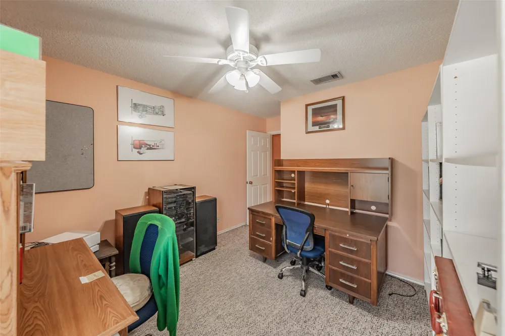 1108 Middlebury Lane Euless, TX 76040