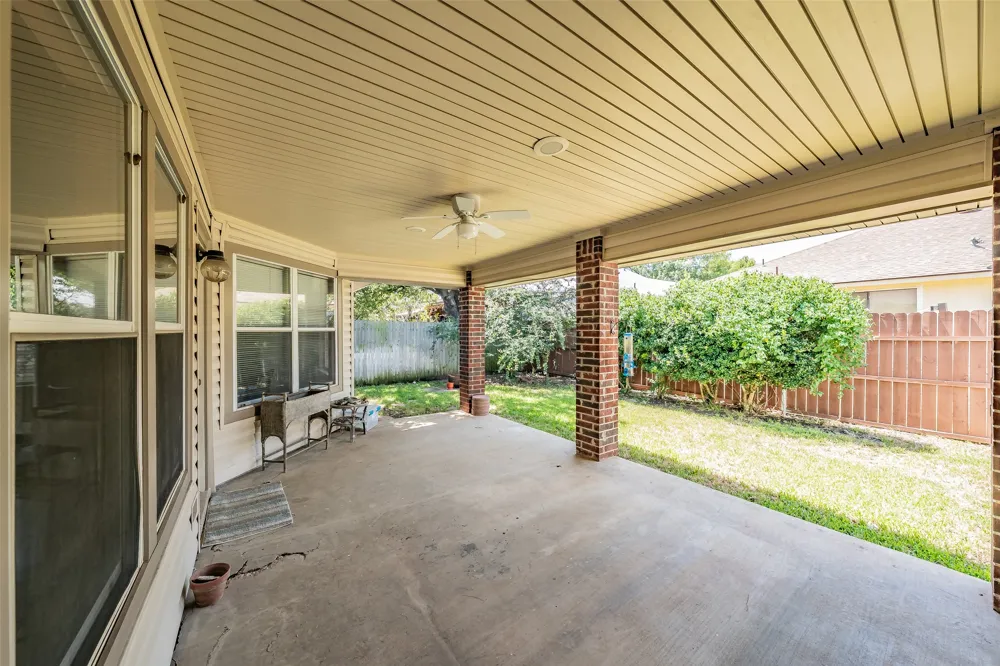 1108 Middlebury Lane Euless, TX 76040