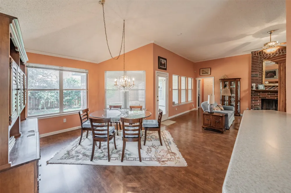 1108 Middlebury Lane Euless, TX 76040