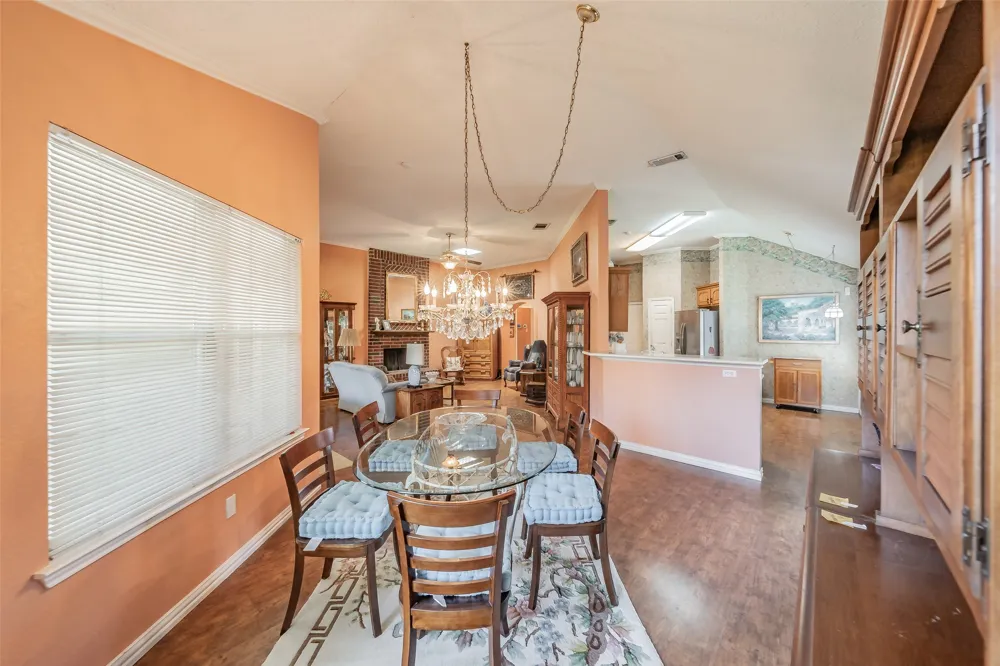 1108 Middlebury Lane Euless, TX 76040