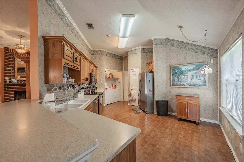 1108 Middlebury Lane Euless, TX 76040