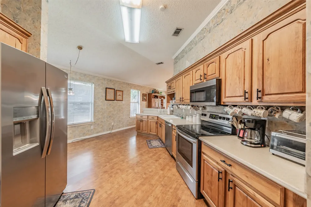 1108 Middlebury Lane Euless, TX 76040