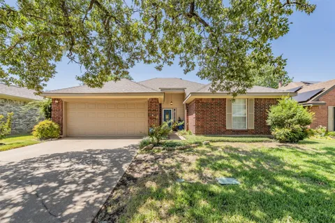 1108 Middlebury Lane
