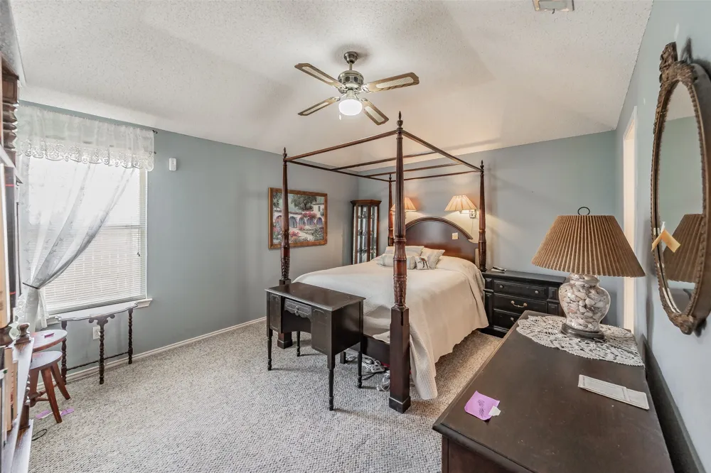 1108 Middlebury Lane Euless, TX 76040