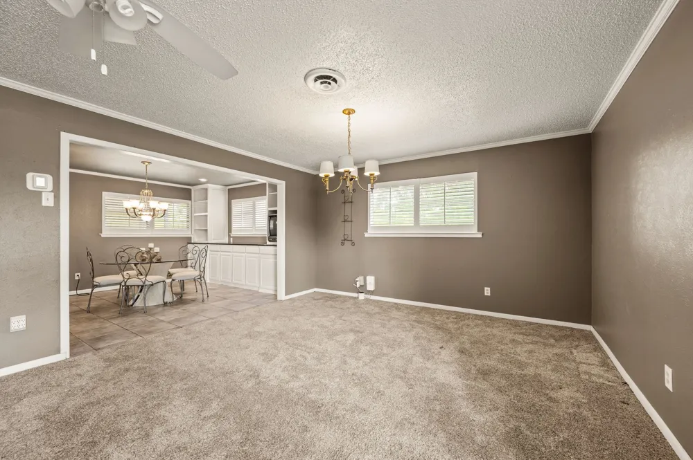 2942 Trails End Aubrey, TX 76227