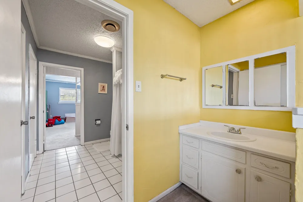 2942 Trails End Aubrey, TX 76227