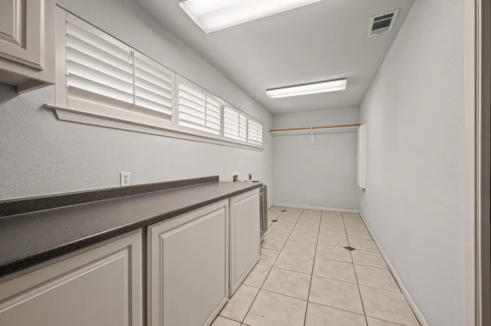 2942 Trails End Aubrey, TX 76227