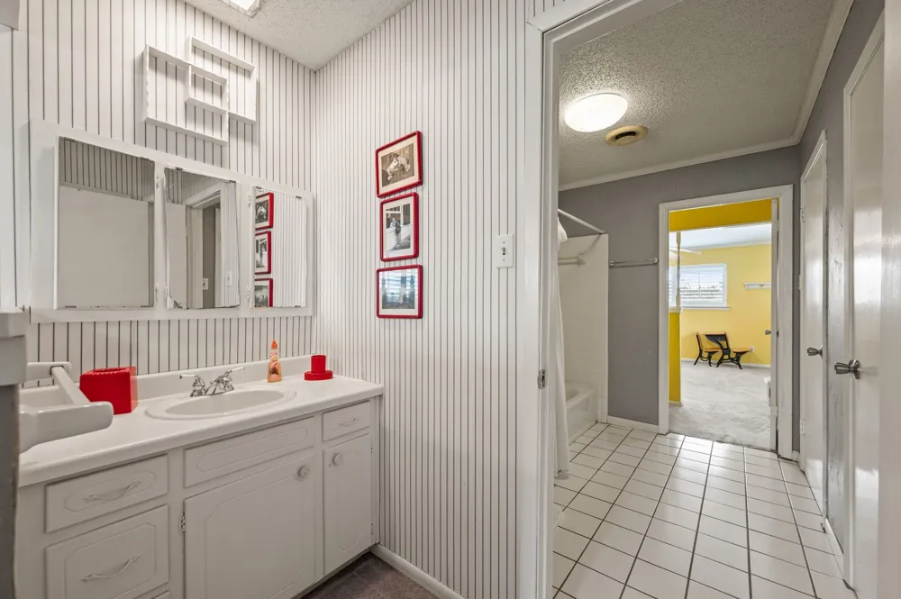 2942 Trails End Aubrey, TX 76227