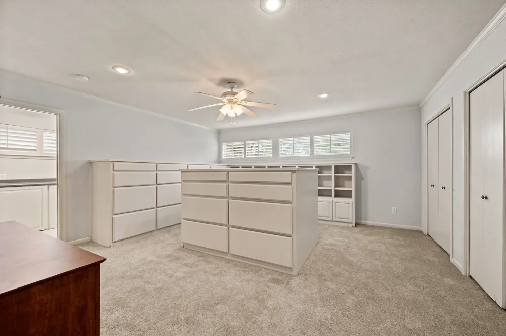 2942 Trails End Aubrey, TX 76227