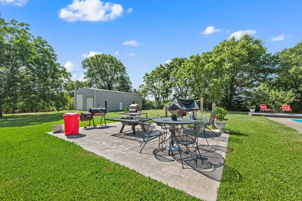 2942 Trails End Aubrey, TX 76227