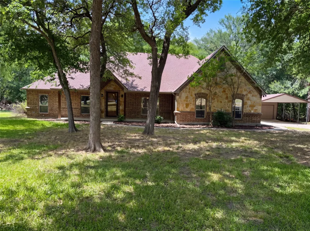 121 Rey Del Mar Circle Weatherford, TX 76085