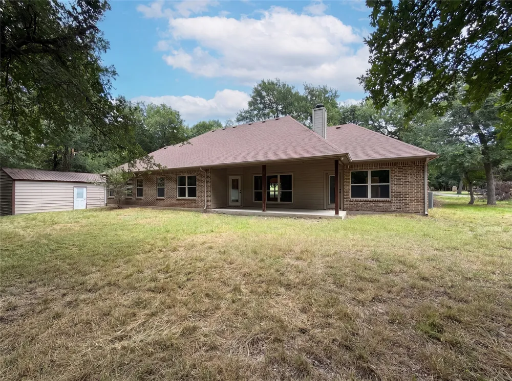 121 Rey Del Mar Circle Weatherford, TX 76085