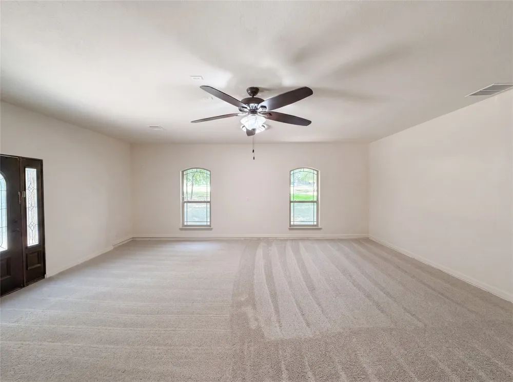 121 Rey Del Mar Circle Weatherford, TX 76085
