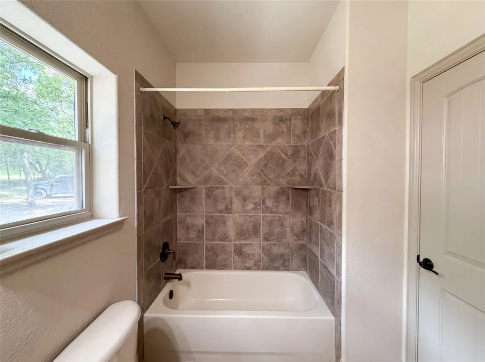 121 Rey Del Mar Circle Weatherford, TX 76085