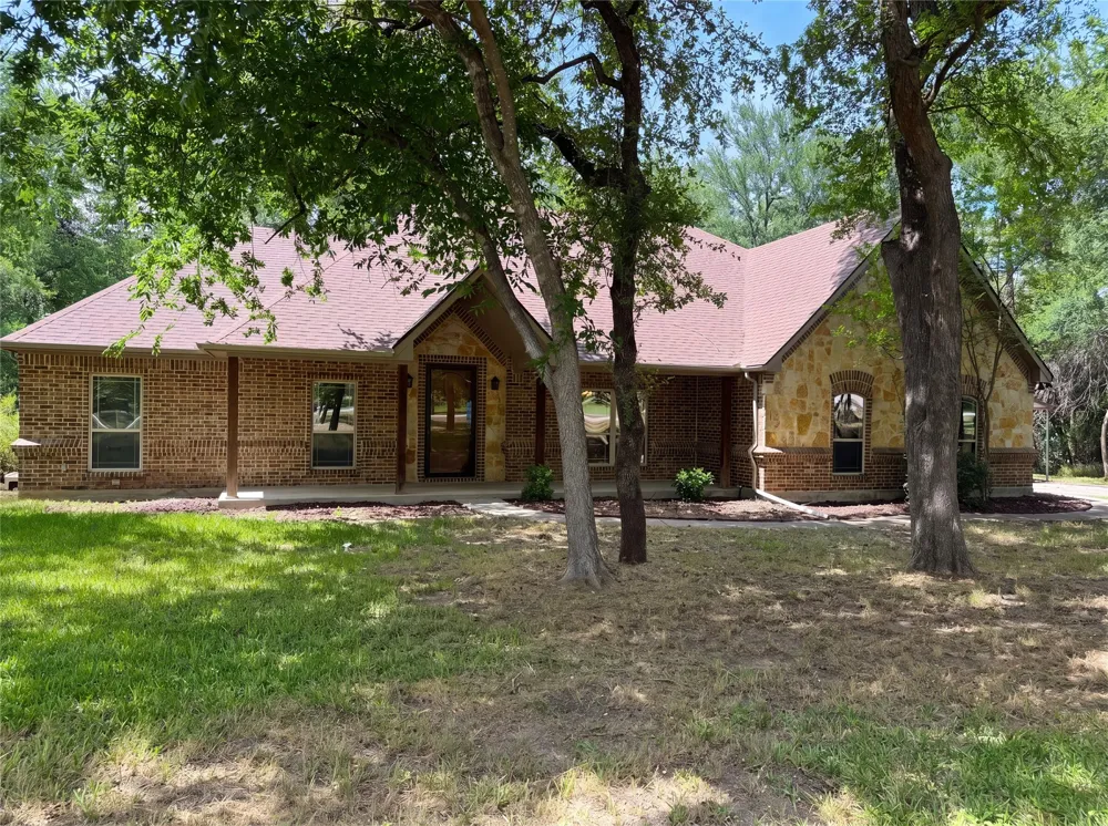 121 Rey Del Mar Circle Weatherford, TX 76085