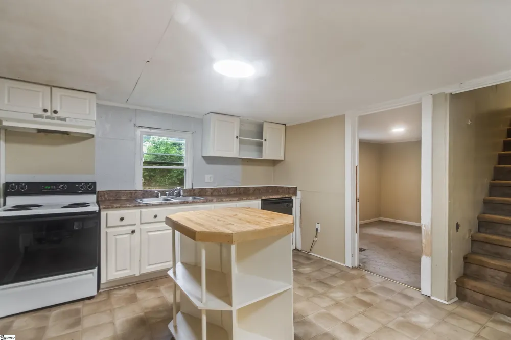 252 Suber Road Greer, SC 29651