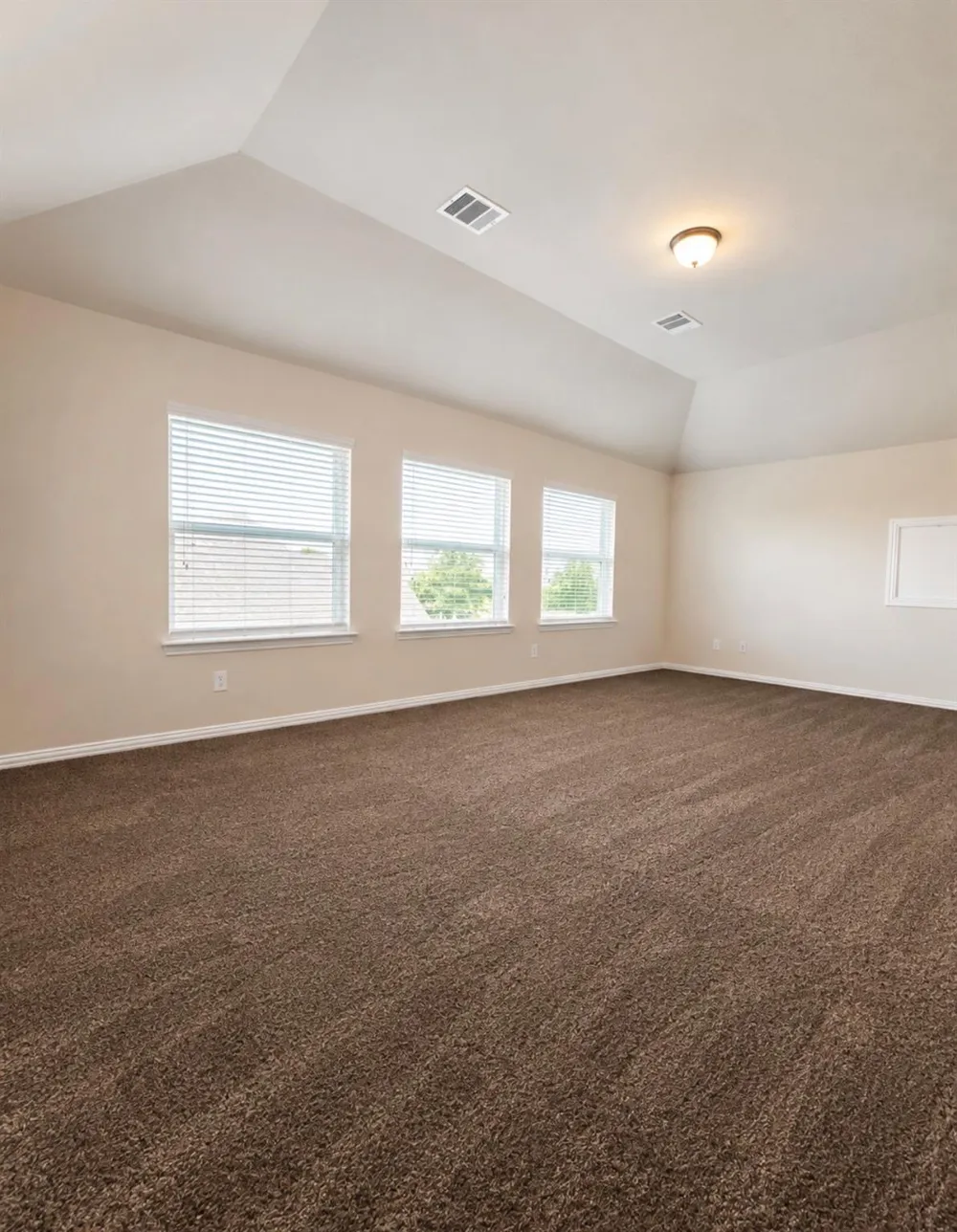 9518 Franklin Drive Mont Belvieu, TX 77523