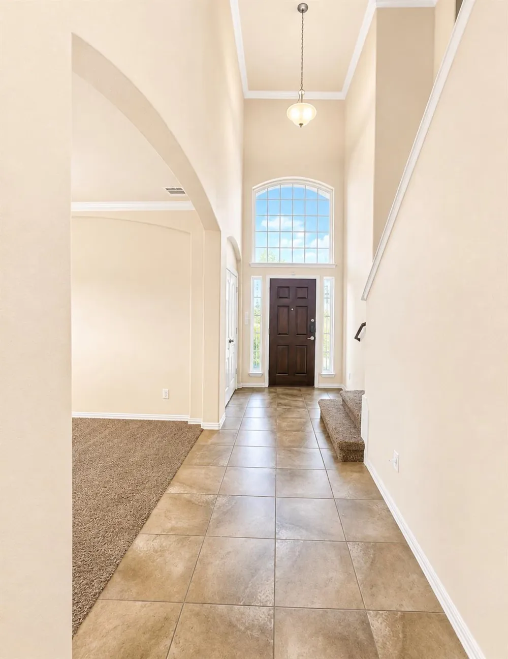9518 Franklin Drive Mont Belvieu, TX 77523