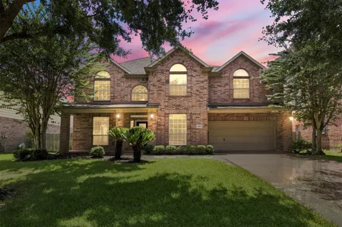 21811 Honeysuckle Grove Lane