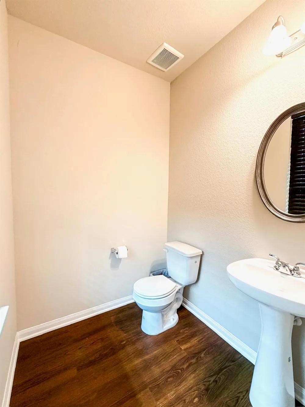 101 White Wing Lane Sealy, TX 77474