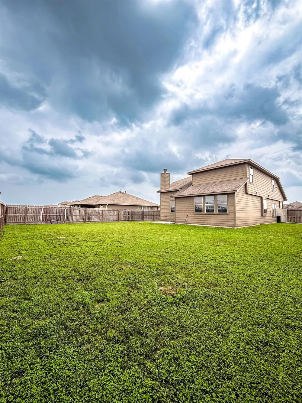 101 White Wing Lane Sealy, TX 77474