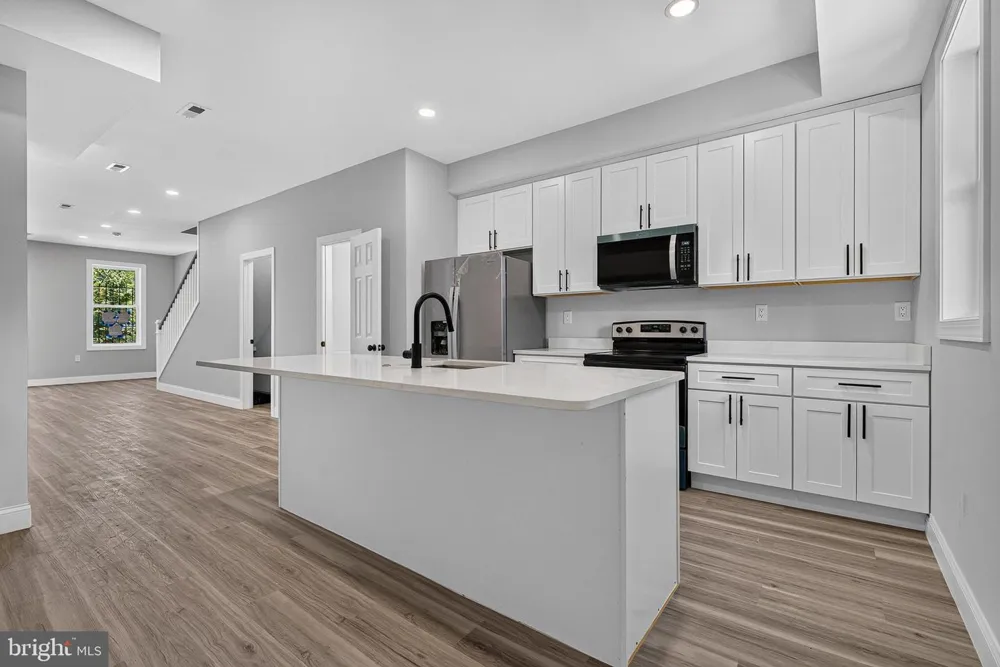 319 E 24TH STREET Baltimore, MD 21218