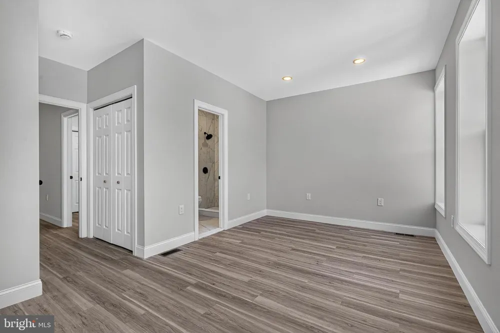 319 E 24TH STREET Baltimore, MD 21218