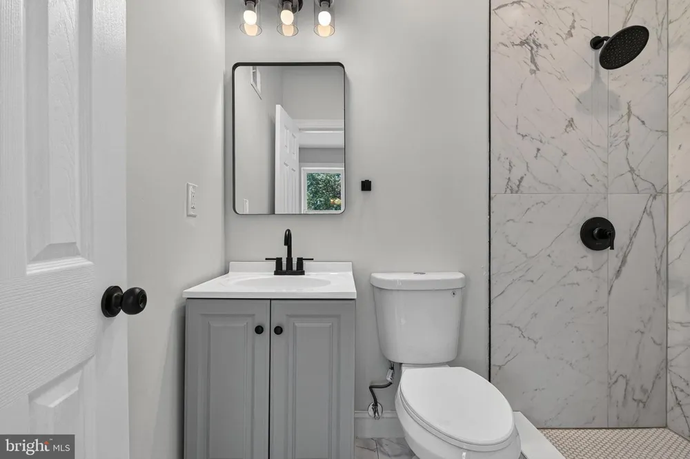 319 E 24TH STREET Baltimore, MD 21218