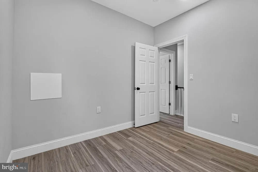 319 E 24TH STREET Baltimore, MD 21218