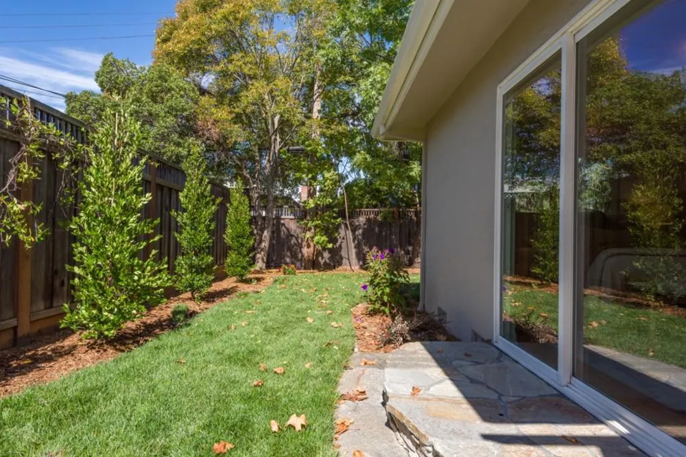 915 7th Avenue Redwood City, CA 94063