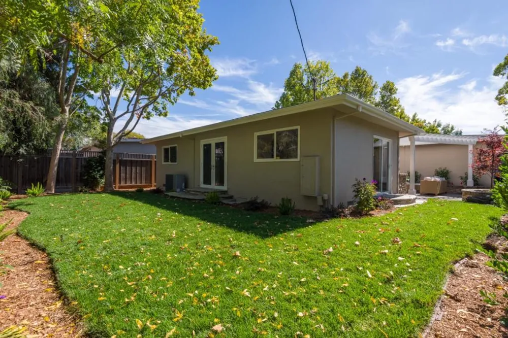 915 7th Avenue Redwood City, CA 94063