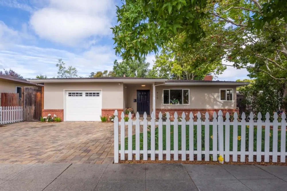 915 7th Avenue Redwood City, CA 94063