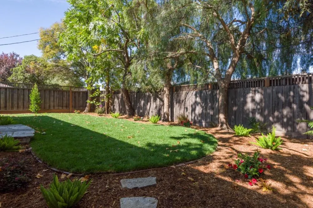 915 7th Avenue Redwood City, CA 94063