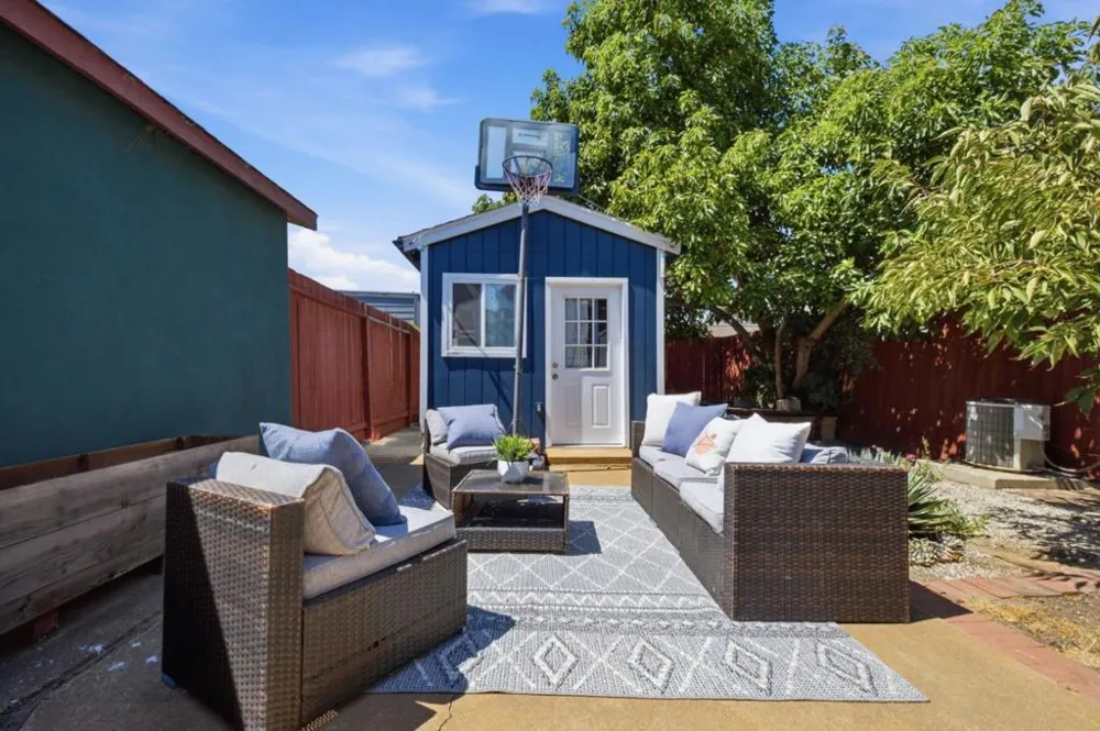 148 Monterey Street Brisbane, CA 94005