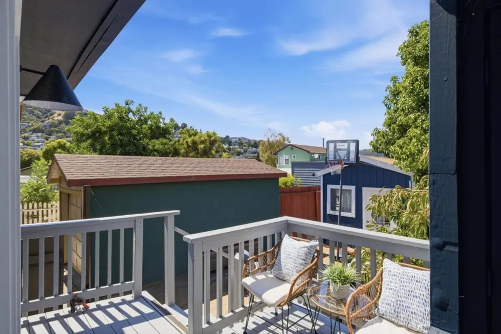 148 Monterey Street Brisbane, CA 94005