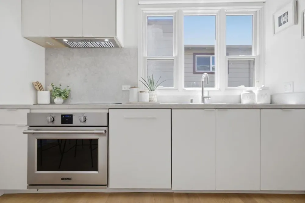 148 Monterey Street Brisbane, CA 94005