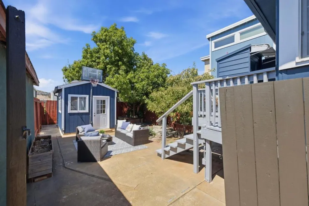 148 Monterey Street Brisbane, CA 94005