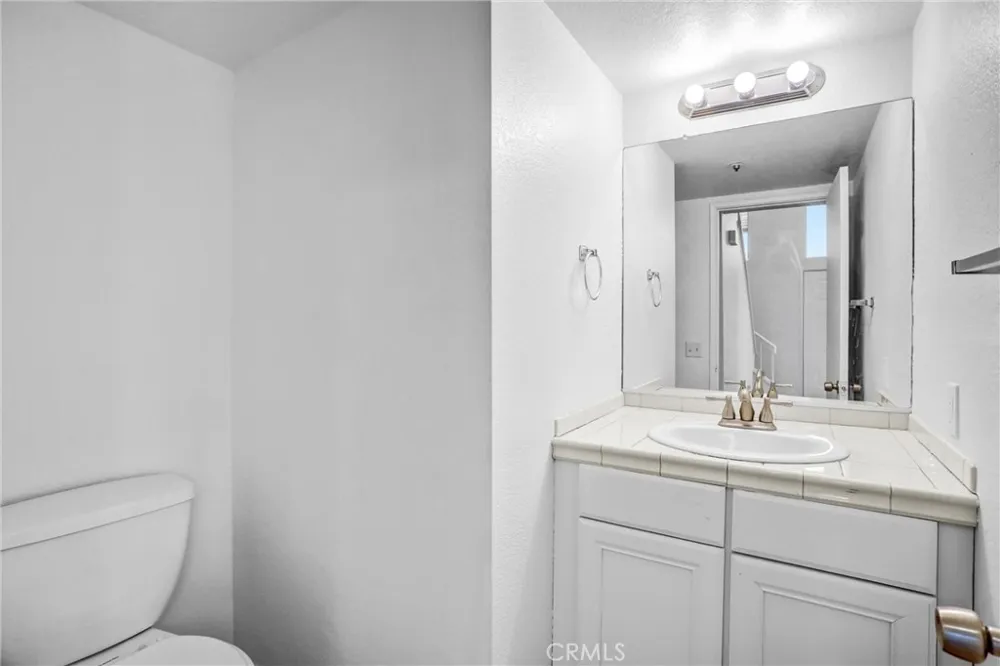 6565 Sonoma Avenue Fontana, CA 92336