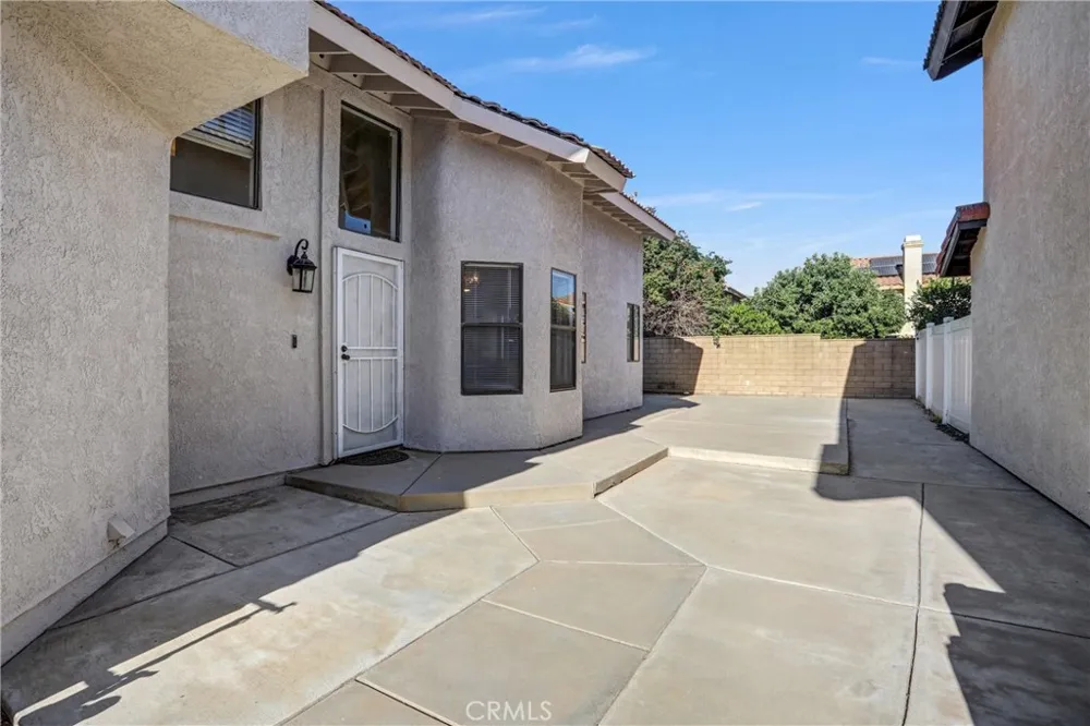 6565 Sonoma Avenue Fontana, CA 92336